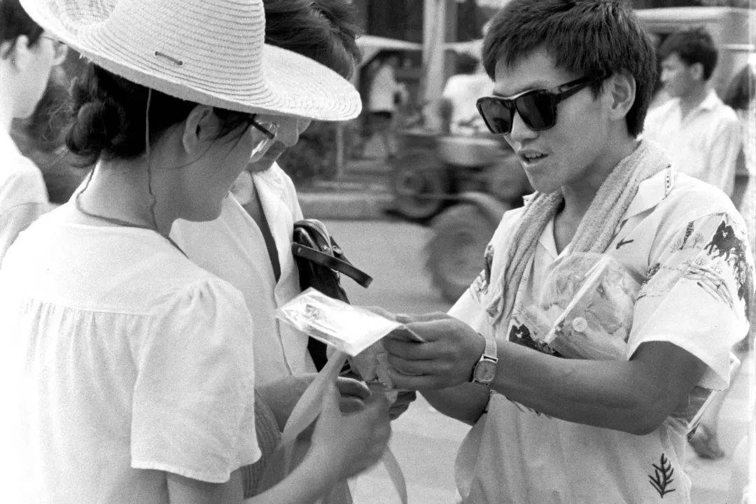 从“鸡毛换糖”到“买卖全球”